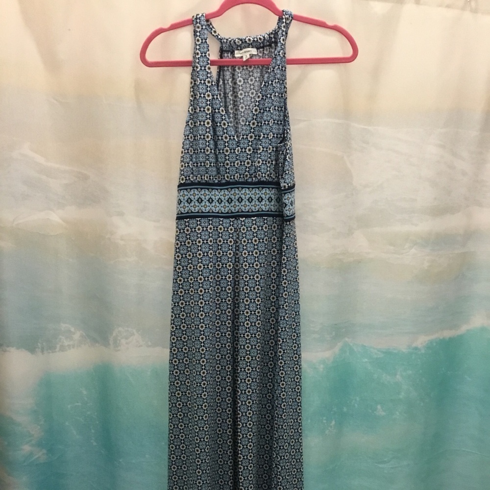 Gorgeous and fun maxi dress by Max Studio. Small